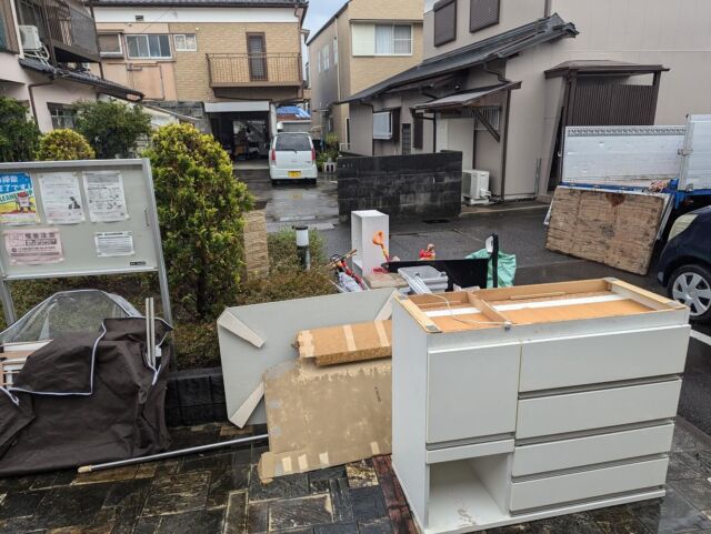 おはようございます😃
えびすサポートです！
11月28日☀️  先日、生前整理のご依頼で対応をさせていただきました。お声掛けいただきありがとうございました。  年末の大掃除むけて邪魔な不用品はございませんか？？
即日で対応します❗️  本日もよろしくお願いします‼️  #広島
#山口
#岡山
#鳥取
#島根
#福岡
#大分
#長崎
#熊本
#佐賀
#宮崎
#鹿児島
#兵庫
#不用品回収
#引越しに伴う不用品
#遺品整理
#ゴミ屋敷
#汚部屋片付け
#えびすサポート
#広島不用品回収
#山口不用品回収
#福岡不用品回収
#熊本不用品回収
#神戸不用品回収