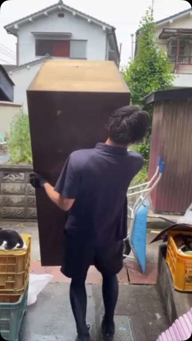 こんにちは！！
不用品回収業者えびすサポートです！
1月18日☀️
先日、広島で作業をさせていただきました❗️
不用品回収、遺品整理のご依頼ありがとうございます！  本社〒広島市安佐北区可部町桐原822
支店〒福岡県田川郡香春町香春128
支店〒長崎県諫早市飯盛町平古場 302-1
支店〒大分県別府市荘園6丁目2
支店山口県山口市吉敷中東３丁目12-33　レジデンス中原C201  #広島不用品回収
#広島遺品整理
#広島ゴミ屋敷清掃
#山口不用品回収
#福岡不用品回収
#長崎不用品回収
#熊本不用品回収
#神戸不用品回収
#えびすサポート
#家じまいアドバイザー  #広島
#山口
#岡山
#鳥取
#島根
#福岡
#大分
#長崎
#熊本
#佐賀
#宮崎
#鹿児島
#兵庫
#不用品回収
#引越しに伴う不用品
#遺品整理
#ゴミ屋敷
#汚部屋片付け